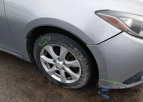 2014 Mazda Mazda3 I Sport z USA, uszkodzony, nr VIN JM1BM1U73E1120970